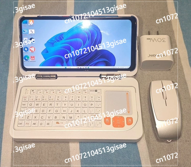 PC Portatile Dual Boot da 6 Po - Gaming Console Handheld recensione e prezzo